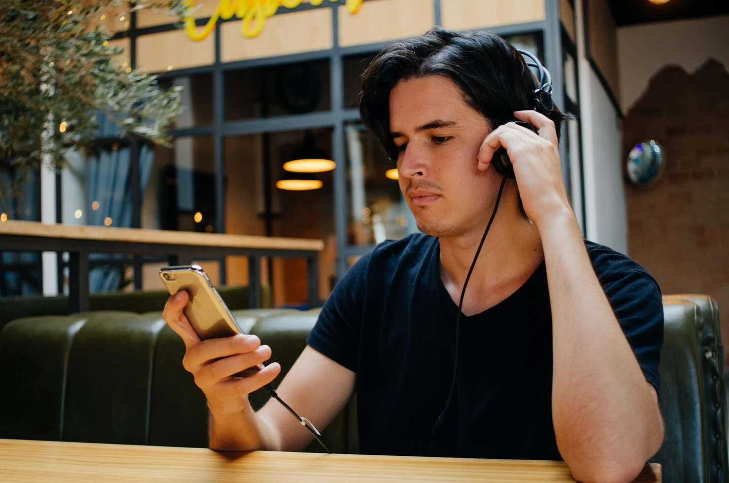 boy-listening-music boy-listening-music