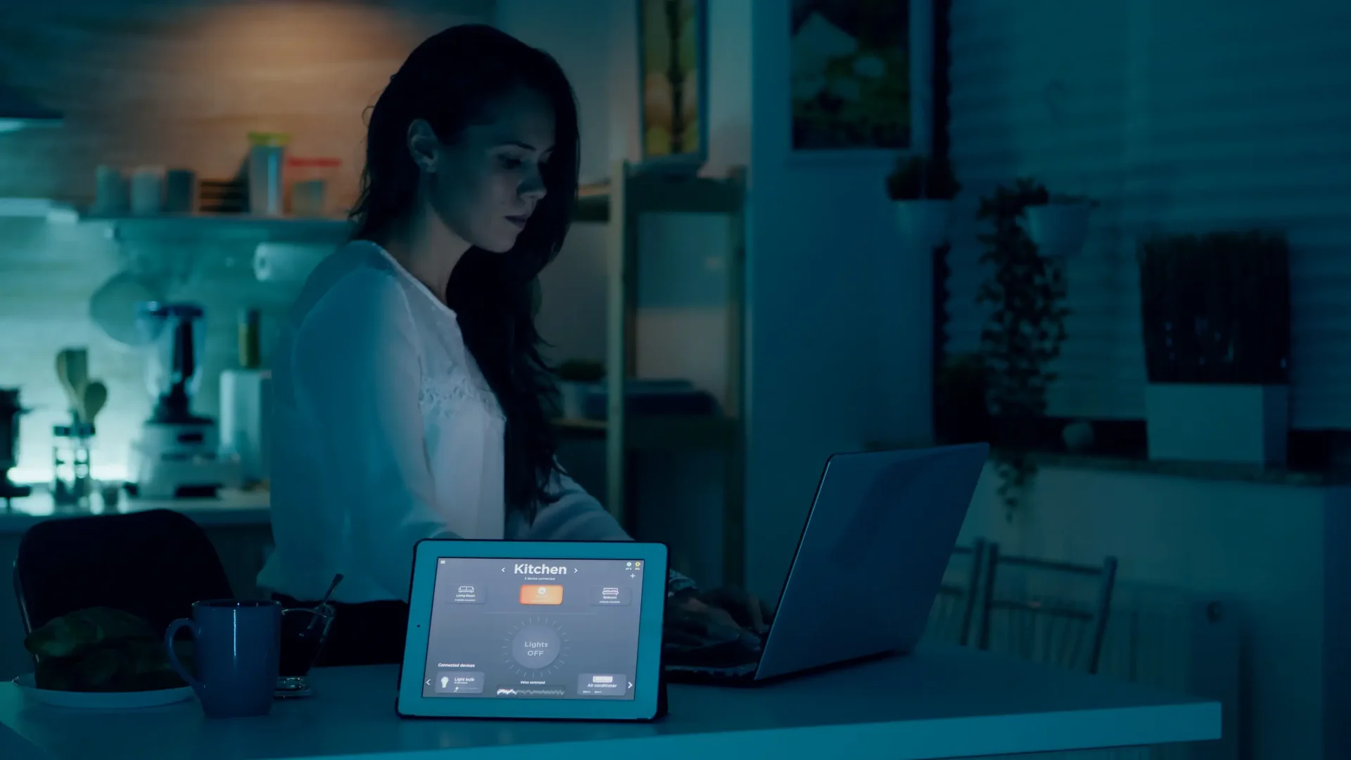 smart-home-application-lights-turning smart-home-application-lights-turning